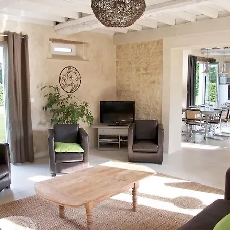 Holiday home Maison Bel'air Bayeux Vaucelles